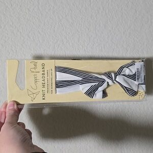 NWT Copper Pearl Infant Bow Tribe